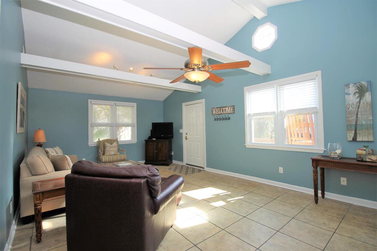 Salty Shack Unit C - Salty Shack - Dog Friendly Home - Across From The Beach - Central Location! Folly Beach Luaran gambar
