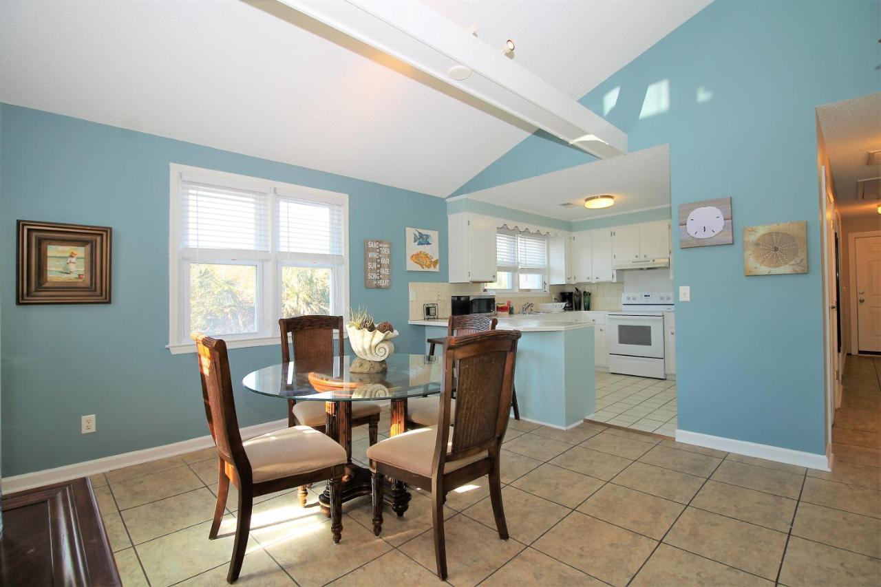 Salty Shack Unit C - Salty Shack - Dog Friendly Home - Across From The Beach - Central Location! Folly Beach Luaran gambar