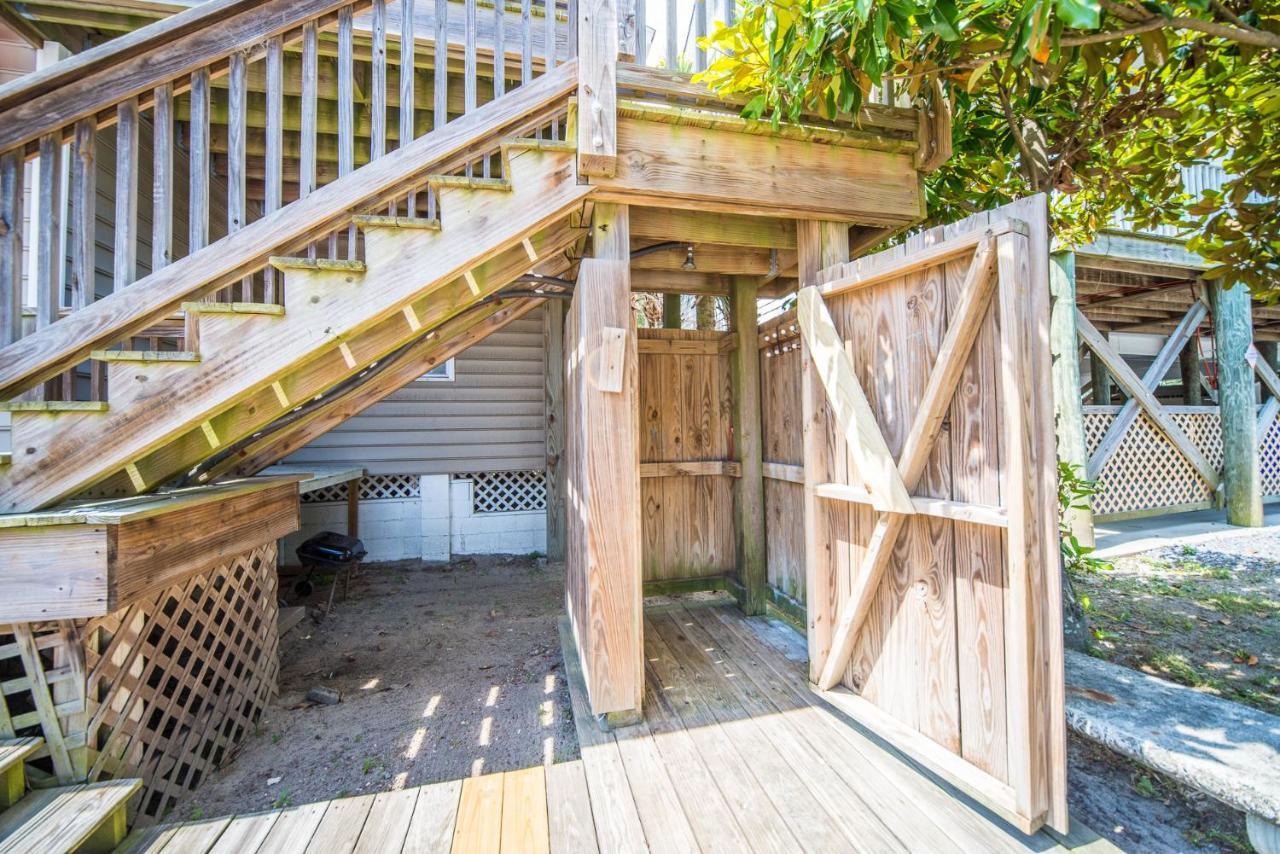 Salty Shack Unit C - Salty Shack - Dog Friendly Home - Across From The Beach - Central Location! Folly Beach Luaran gambar
